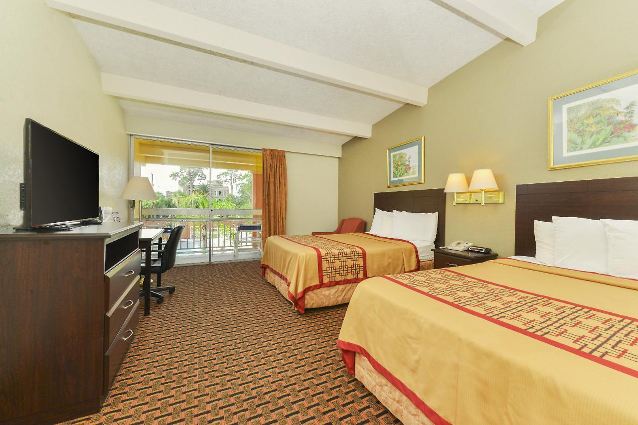 Americas Best Value Inn Sarasota Exterior photo