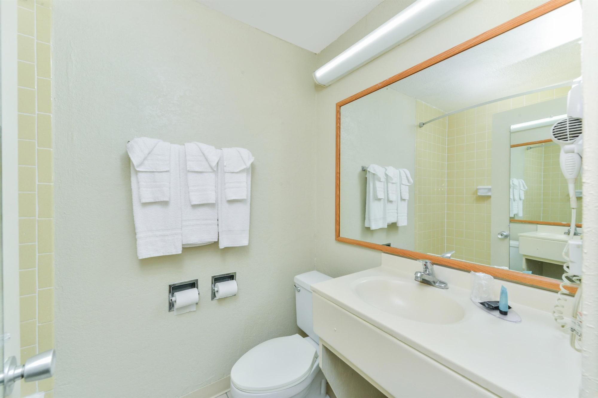 Americas Best Value Inn Sarasota Exterior photo