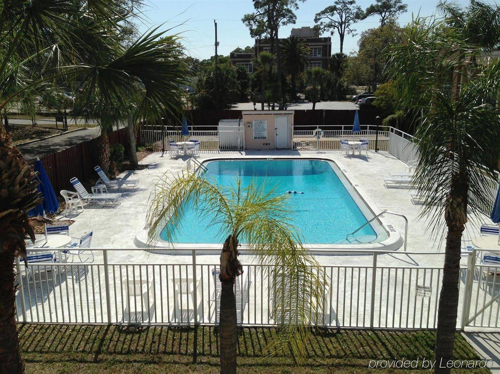 Americas Best Value Inn Sarasota Exterior photo